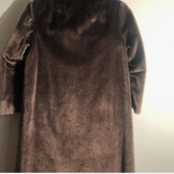 Vintage 1980's Peck & Peck Faux Fur Coat - Picture 4 of 7